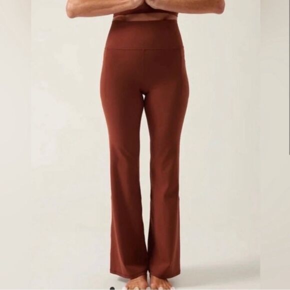 Athleta Pants - NWT Athleta Salutation Stash Flare Pant 3X Toasted Brown